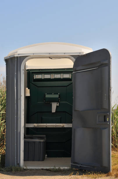 Best Portable toilet rental cost  in Irvine, CA